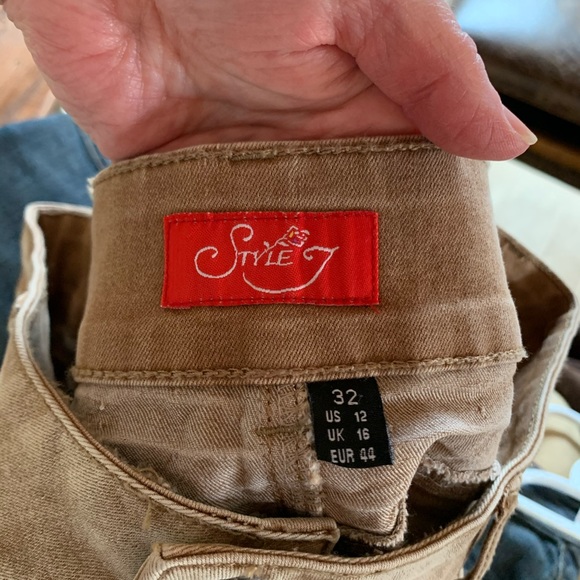 Style J Fashion Daisy Denim Mini Skirt (size 32) - Picture 9 of 14